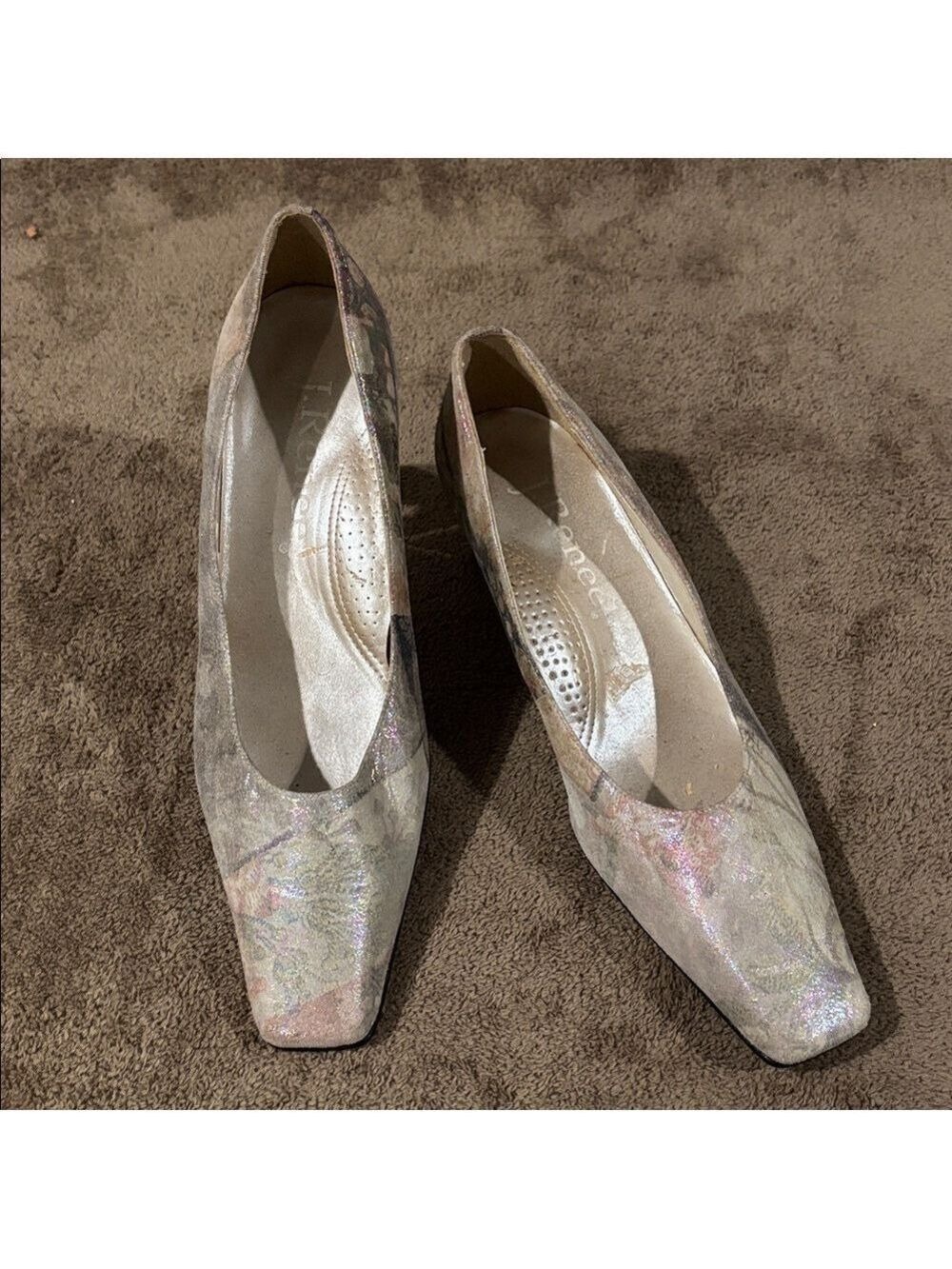 Comfortiva Women's Iridescent Floral Ballet Flats - Pink/Beige